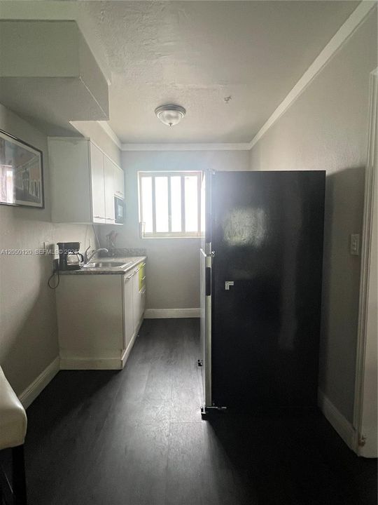 For Rent: $1,600 (0 beds, 1 baths, 434 Square Feet)