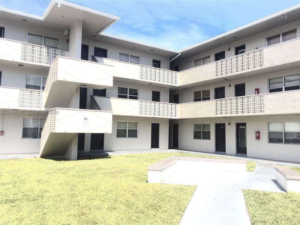 For Rent: $2,100 (2 beds, 1 baths, 0 Square Feet)