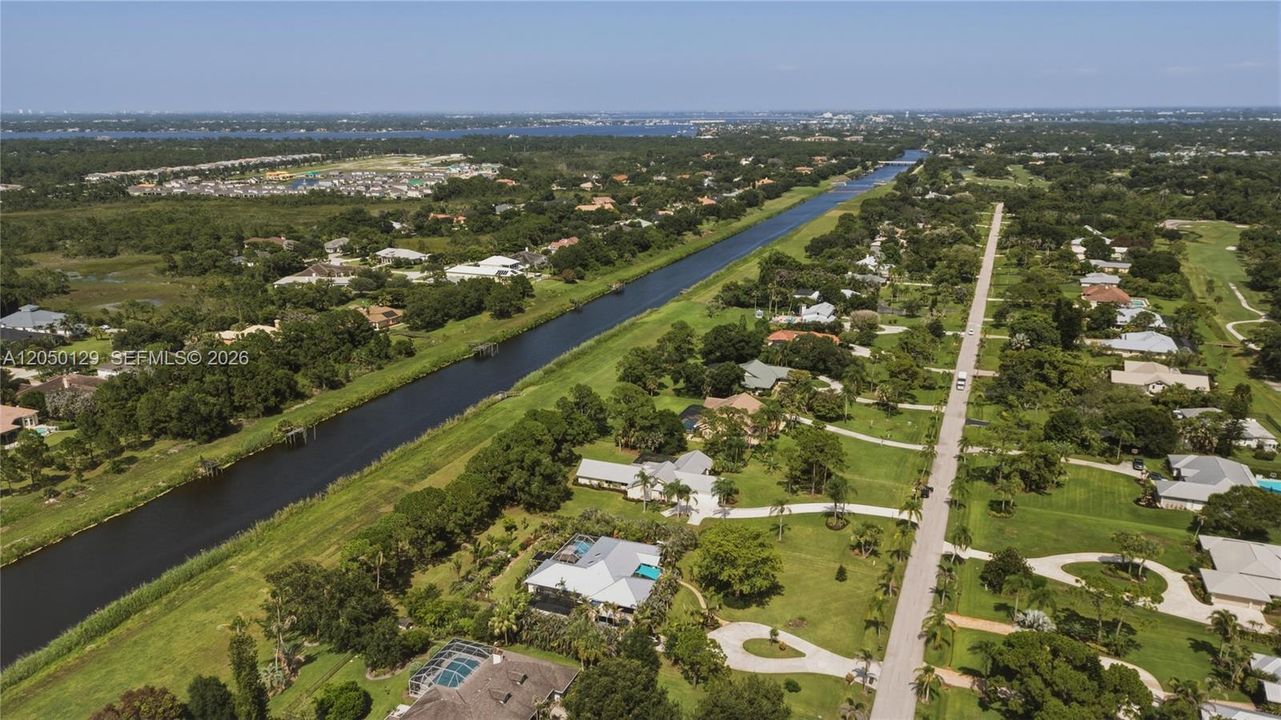 For Sale: $1,150,000 (5 beds, 4 baths, 3497 Square Feet)