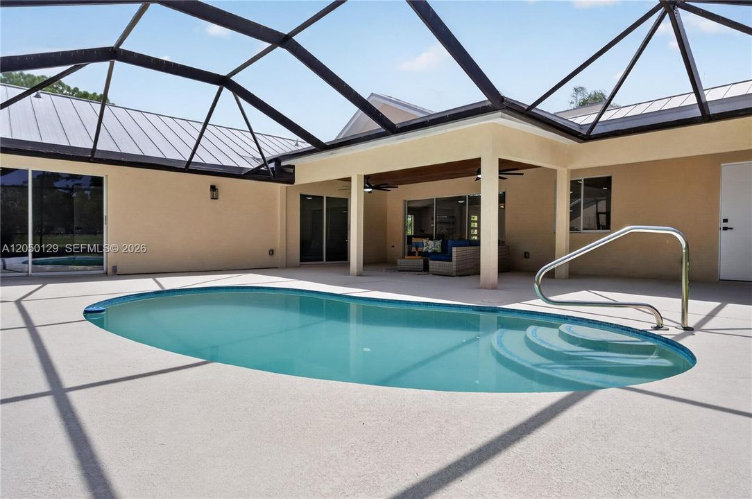 For Sale: $1,150,000 (5 beds, 4 baths, 3497 Square Feet)