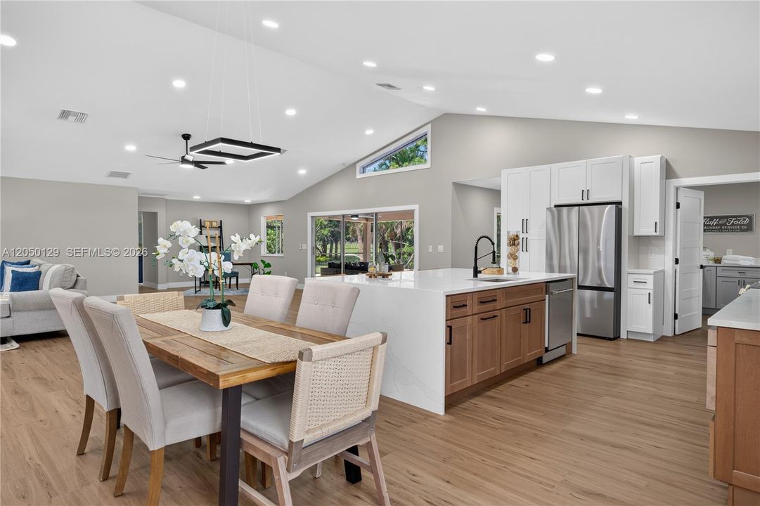 For Sale: $1,150,000 (5 beds, 4 baths, 3497 Square Feet)