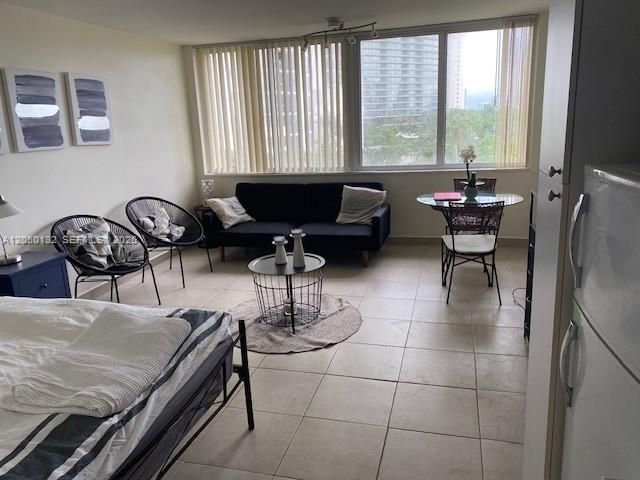 For Sale: $150,000 (0 beds, 1 baths, 360 Square Feet)