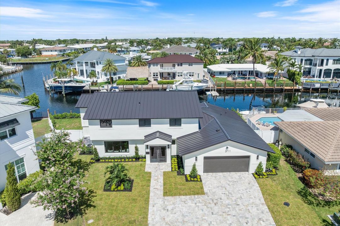 29-3711 NE 27th Ave LHP, FL-900