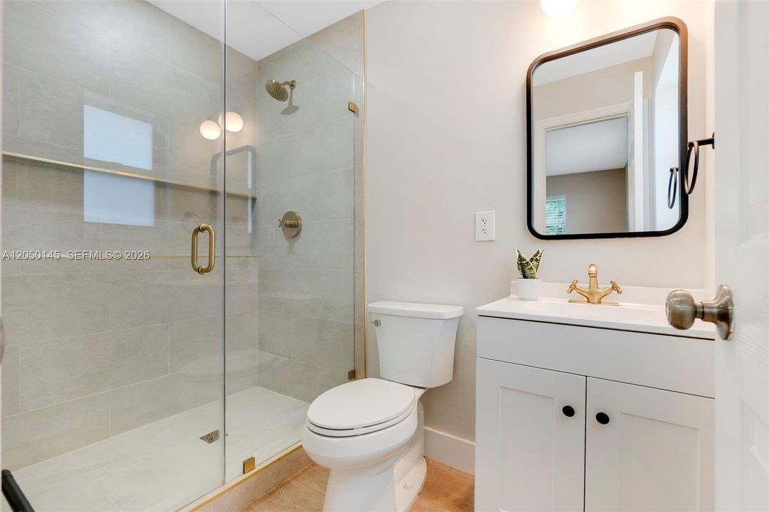 В аренду: $2,950 (3 спален, 2 ванн, 2024 Квадратных фут)