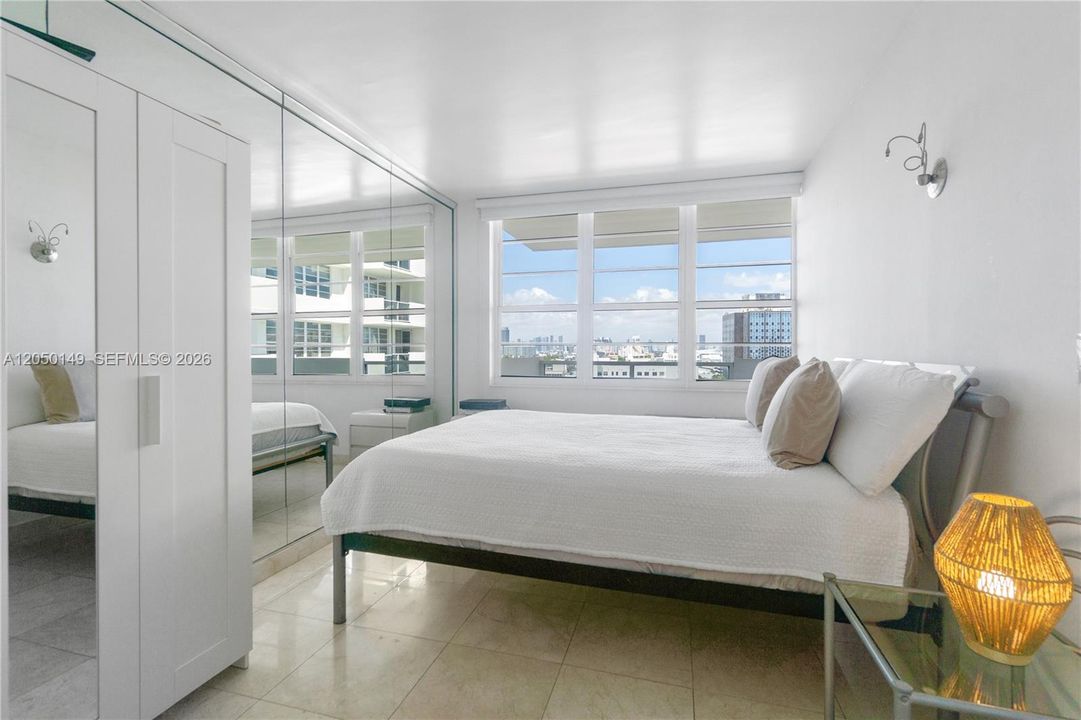 For Rent: $2,500 (0 beds, 1 baths, 525 Square Feet)