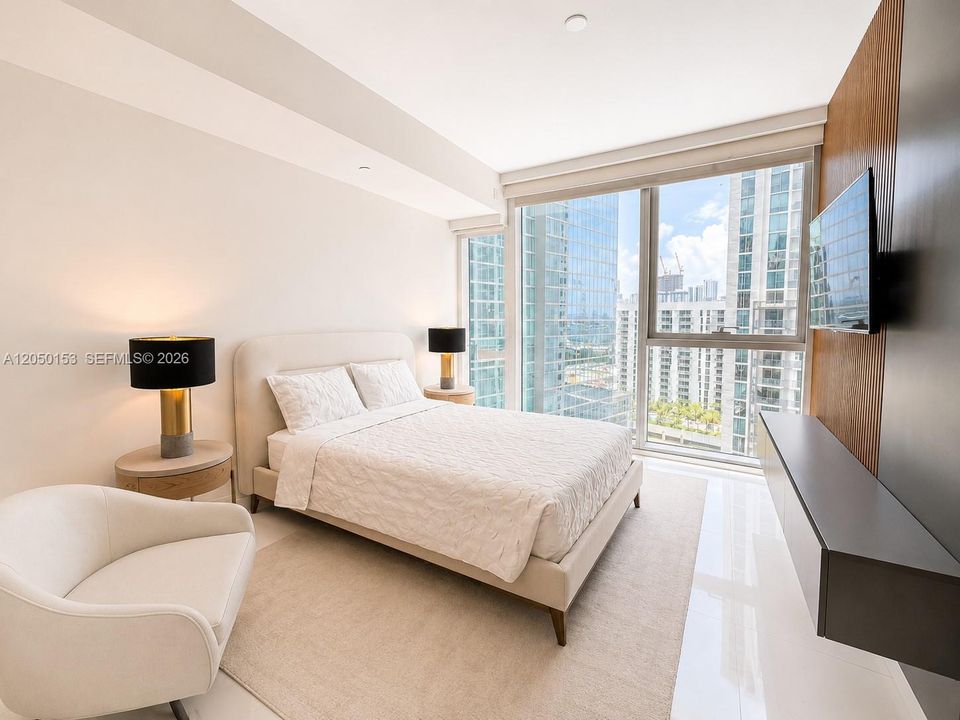 For Sale: $2,565,000 (2 beds, 2 baths, 1437 Square Feet)
