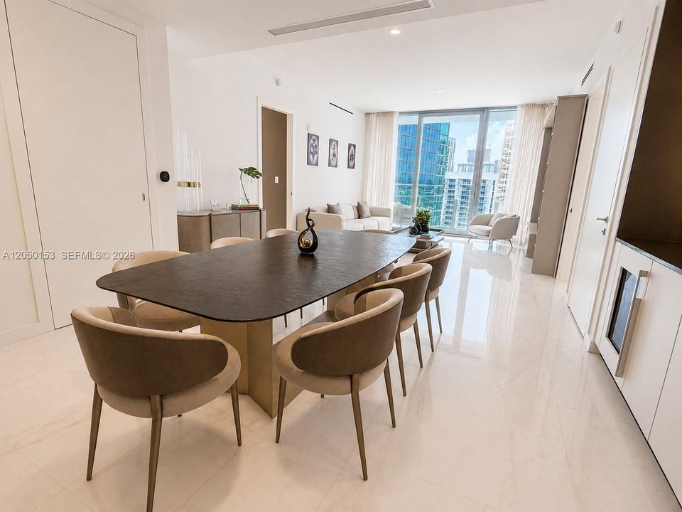 For Sale: $2,565,000 (2 beds, 2 baths, 1437 Square Feet)