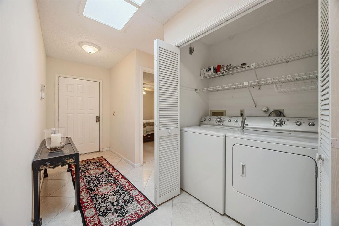 Entry/Laundry