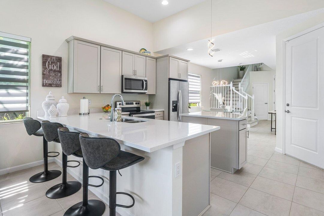 Kitchen bar