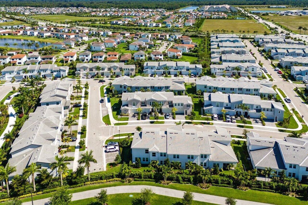 030-5160WillowCreekDrive-Westlake-FL-334