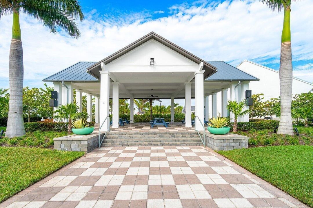 072-5160WillowCreekDrive-Westlake-FL-334