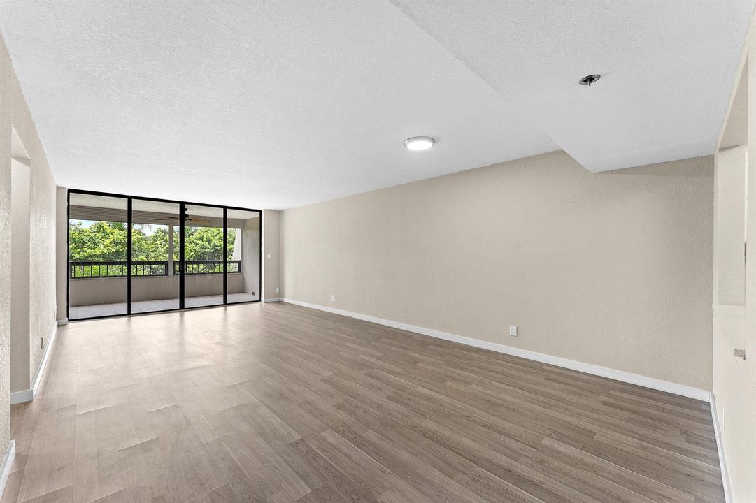 008-6420BocaDelMarDrive-207-BocaRaton-FL