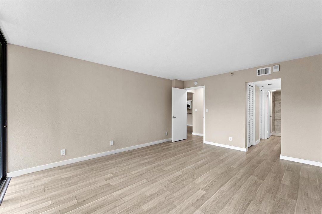 021-6420BocaDelMarDrive-207-BocaRaton-FL