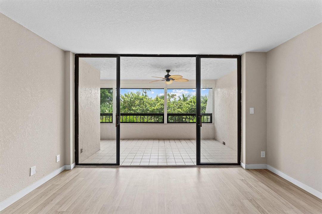 027-6420BocaDelMarDrive-207-BocaRaton-FL