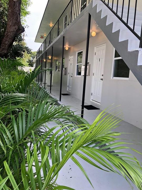 For Rent: $1,750 (1 beds, 1 baths, 500 Square Feet)