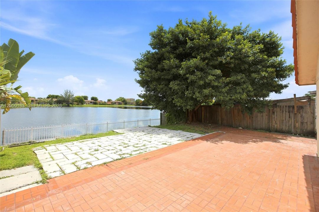 For Sale: $499,900 (3 beds, 2 baths, 1170 Square Feet)