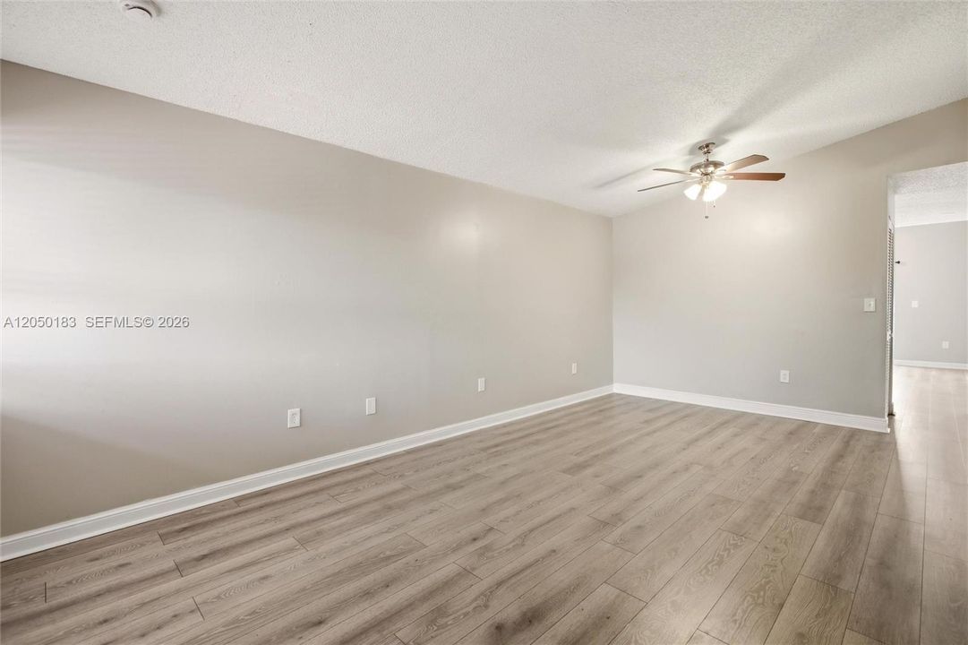 For Sale: $499,900 (3 beds, 2 baths, 1170 Square Feet)