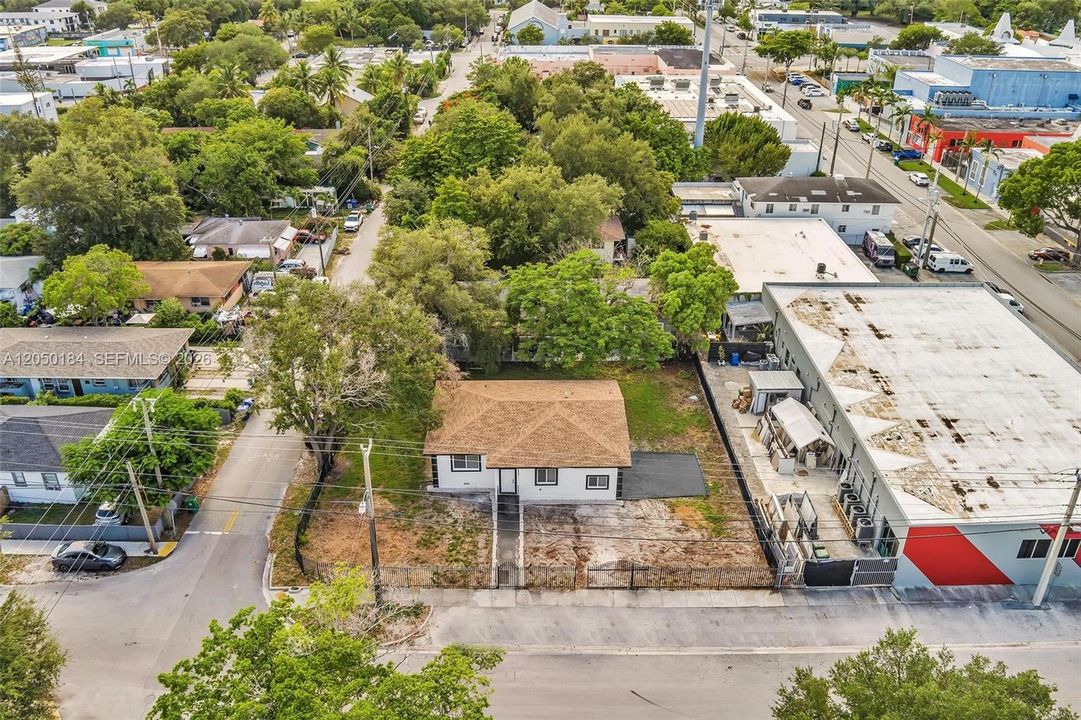 For Rent: $4,000 (3 beds, 2 baths, 1530 Square Feet)