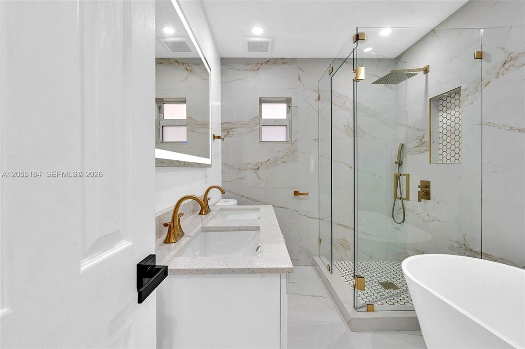 For Rent: $4,000 (3 beds, 2 baths, 1530 Square Feet)
