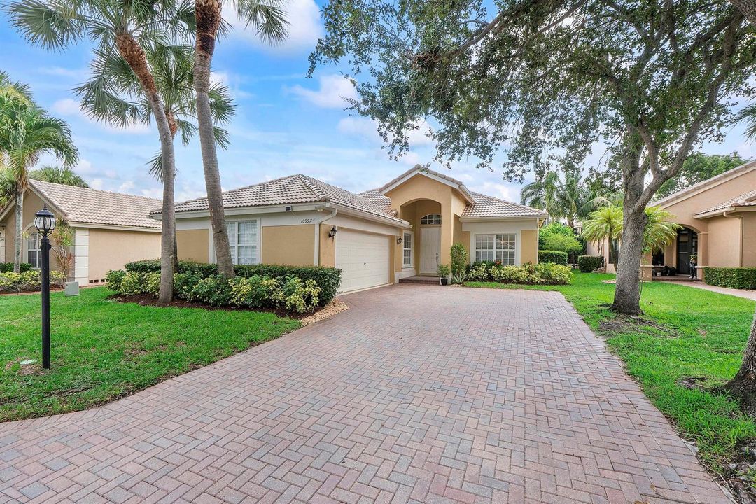 10997 Nw 61st Ct_002