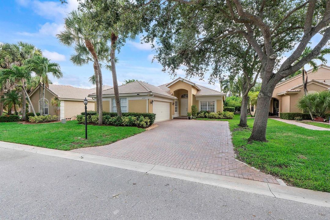 10997 Nw 61st Ct_001