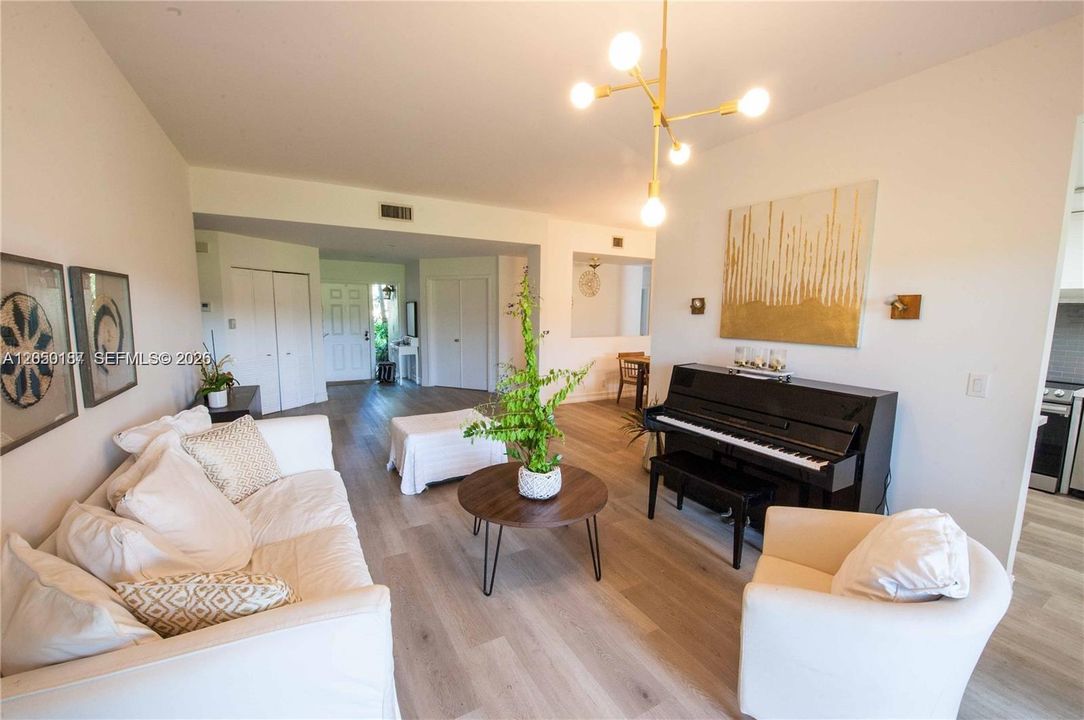 For Sale: $590,000 (4 beds, 2 baths, 2102 Square Feet)