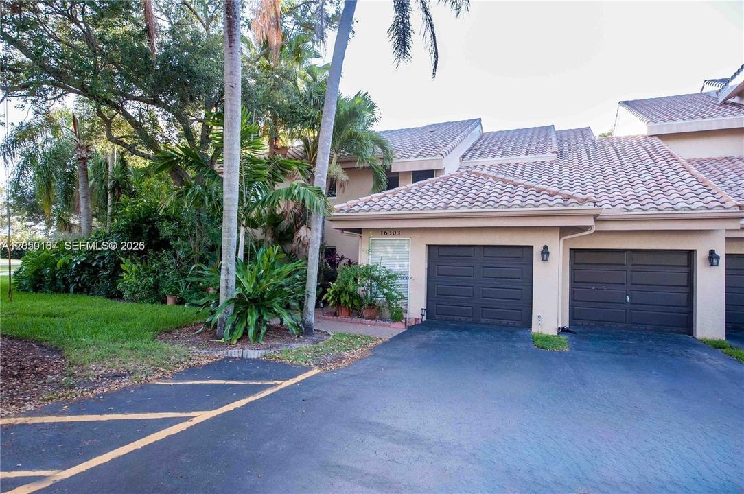 For Sale: $590,000 (4 beds, 2 baths, 2102 Square Feet)