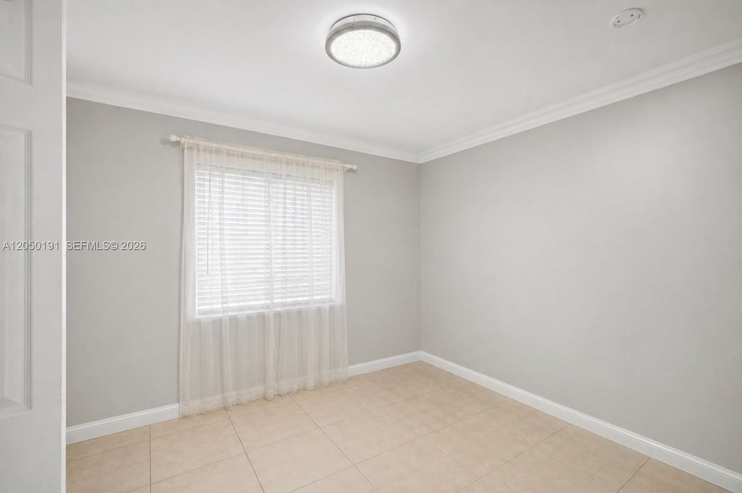 For Sale: $600,000 (4 beds, 2 baths, 1572 Square Feet)