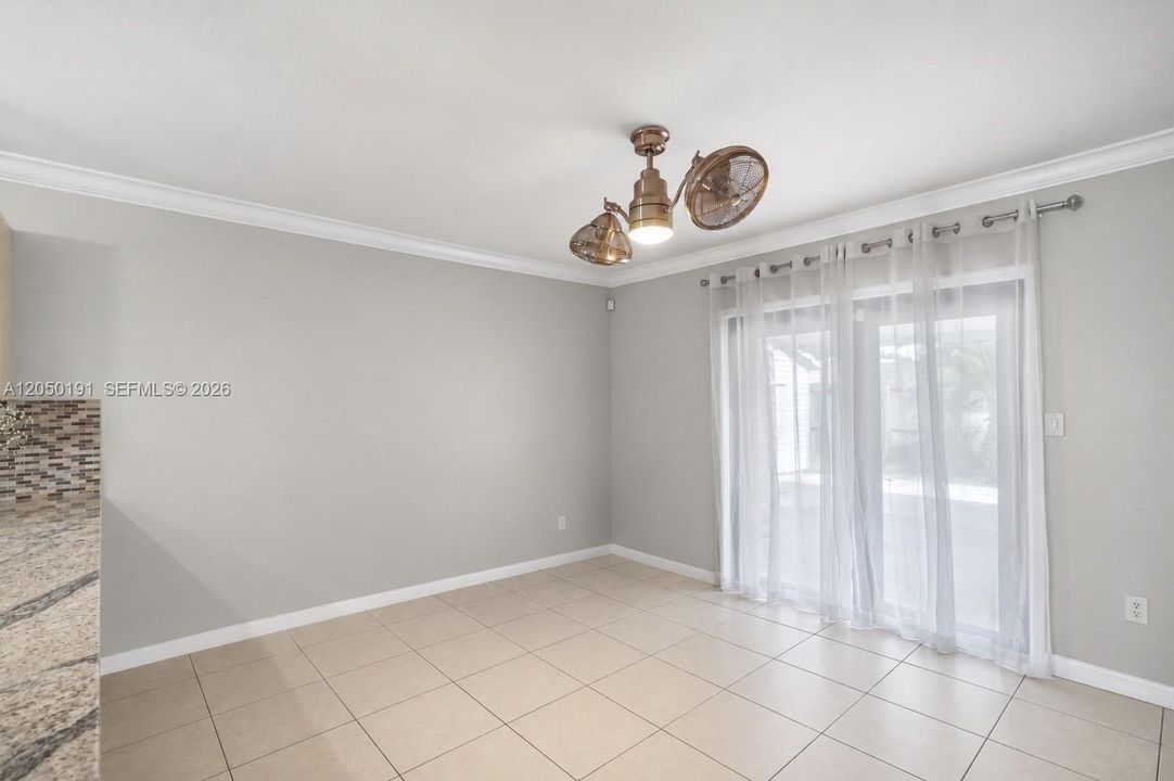 For Sale: $600,000 (4 beds, 2 baths, 1572 Square Feet)