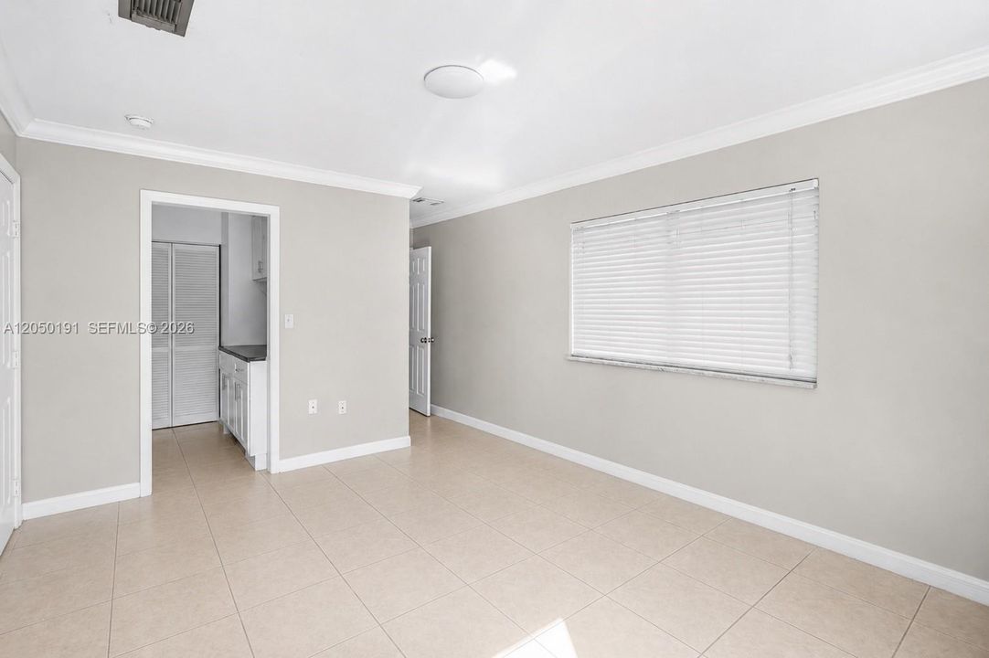 For Sale: $600,000 (4 beds, 2 baths, 1572 Square Feet)