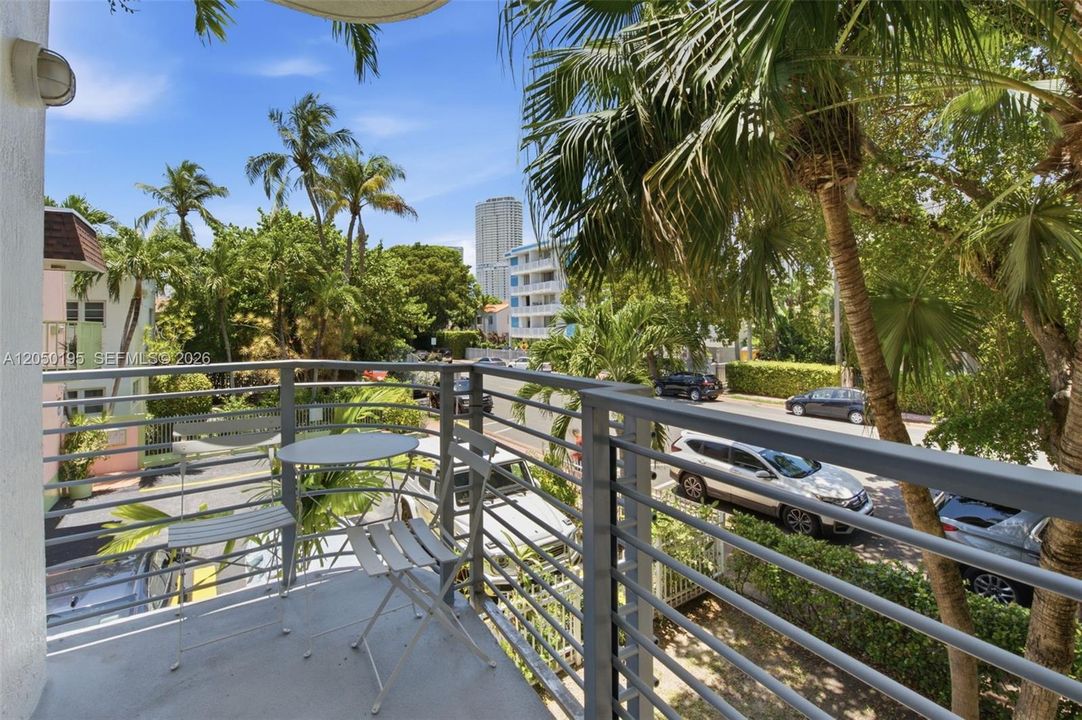 Wrap around balcony