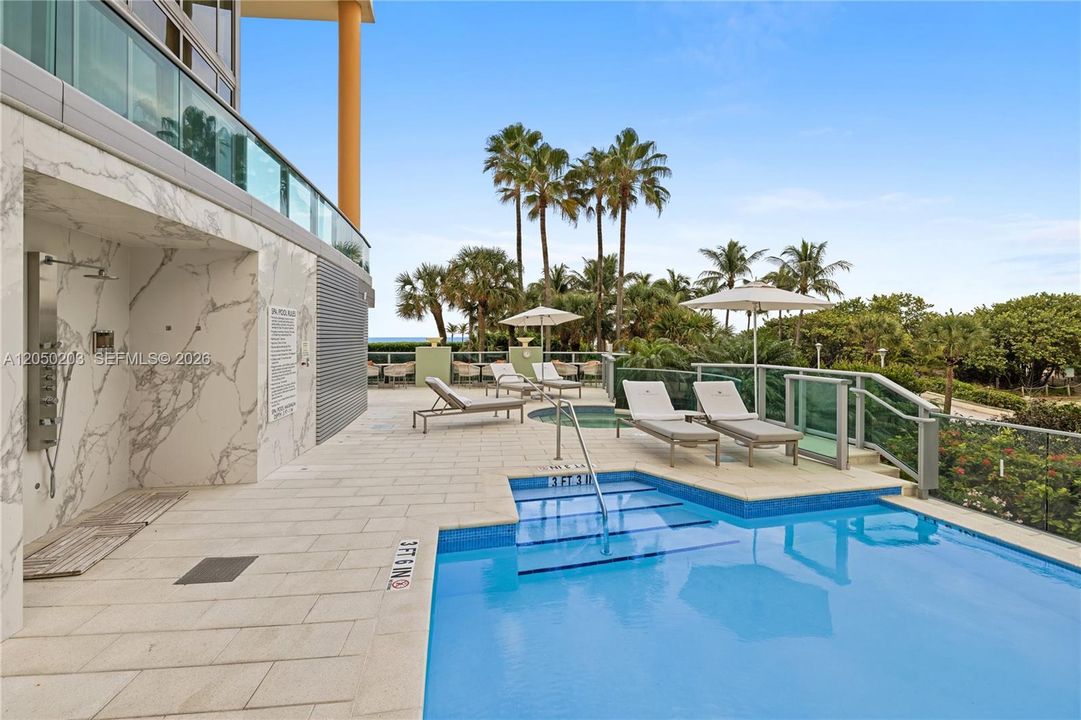 For Sale: $3,990,000 (3 beds, 4 baths, 2250 Square Feet)