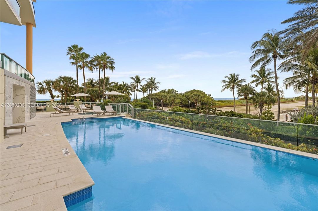 For Sale: $3,990,000 (3 beds, 4 baths, 2250 Square Feet)