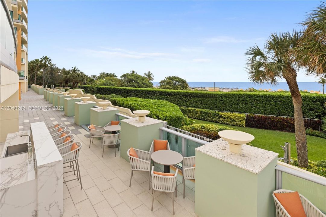 For Sale: $3,990,000 (3 beds, 4 baths, 2250 Square Feet)