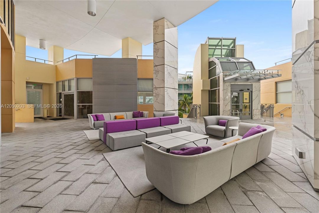 For Sale: $3,990,000 (3 beds, 4 baths, 2250 Square Feet)