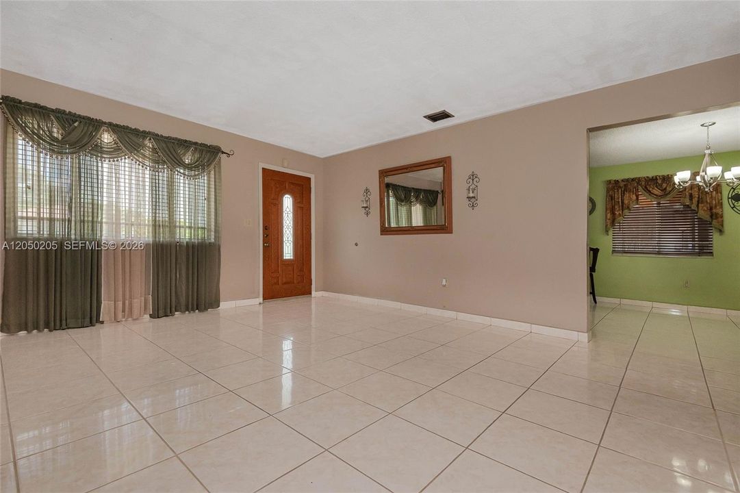 For Sale: $591,900 (3 beds, 2 baths, 1431 Square Feet)
