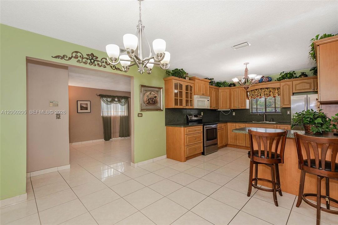 For Sale: $591,900 (3 beds, 2 baths, 1431 Square Feet)