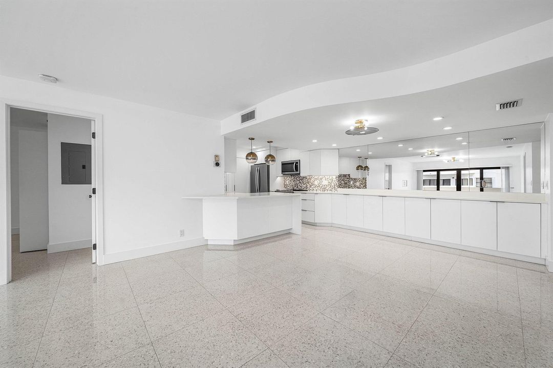 006-330Southeast20thAvenue-408-Deerfield