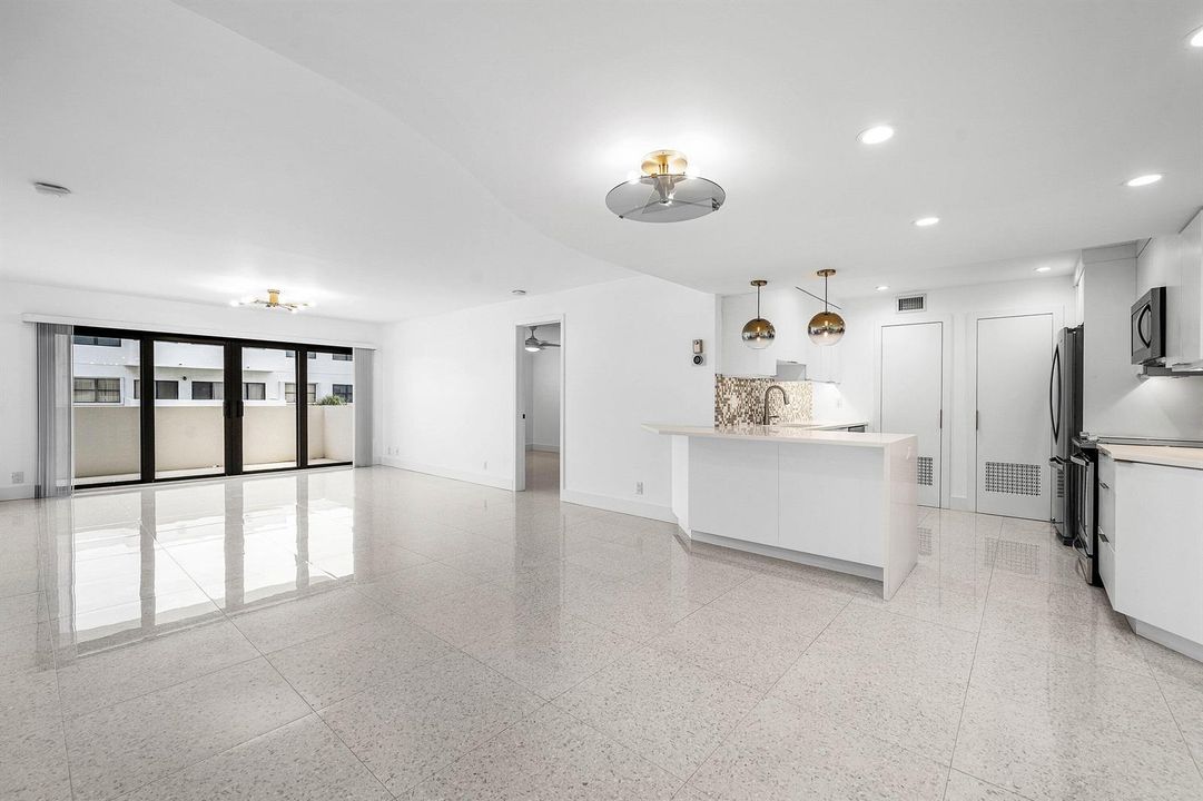 004-330Southeast20thAvenue-408-Deerfield