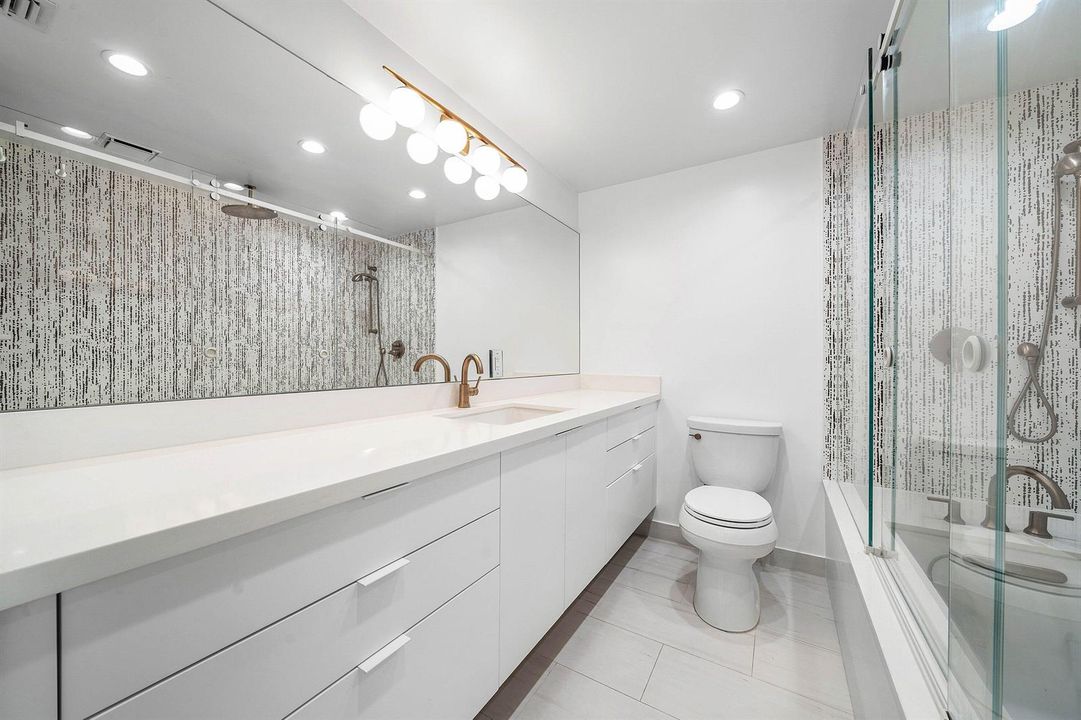 018-330Southeast20thAvenue-408-Deerfield