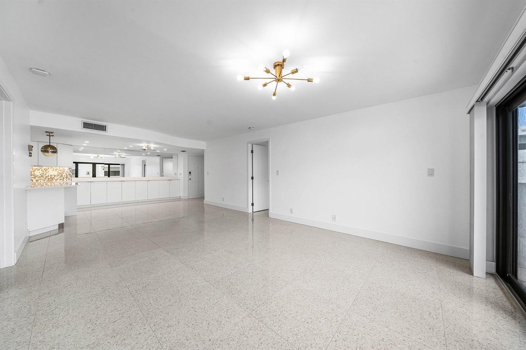 007-330Southeast20thAvenue-408-Deerfield