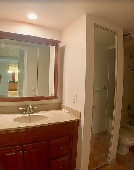 Upstairs Bathroom AB