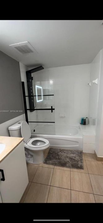 For Rent: $2,800 (1 beds, 1 baths, 825 Square Feet)