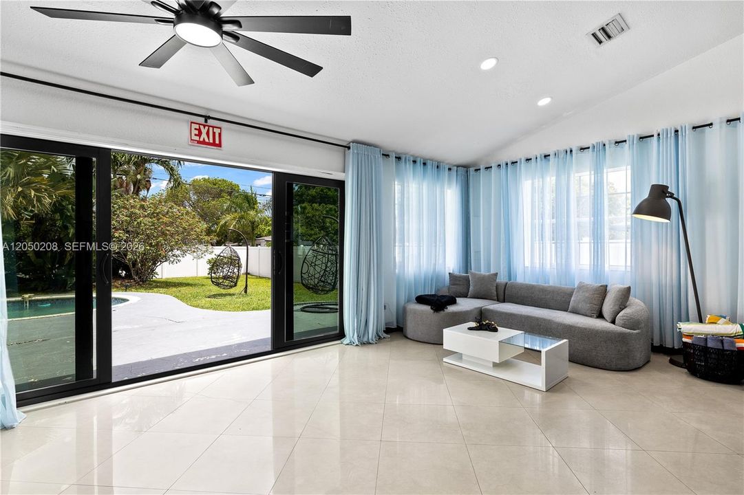 For Rent: $5,500 (4 beds, 2 baths, 2250 Square Feet)