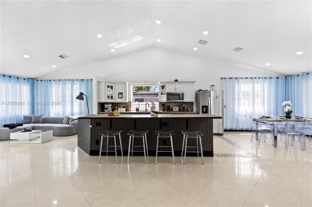 For Rent: $5,500 (4 beds, 2 baths, 2250 Square Feet)