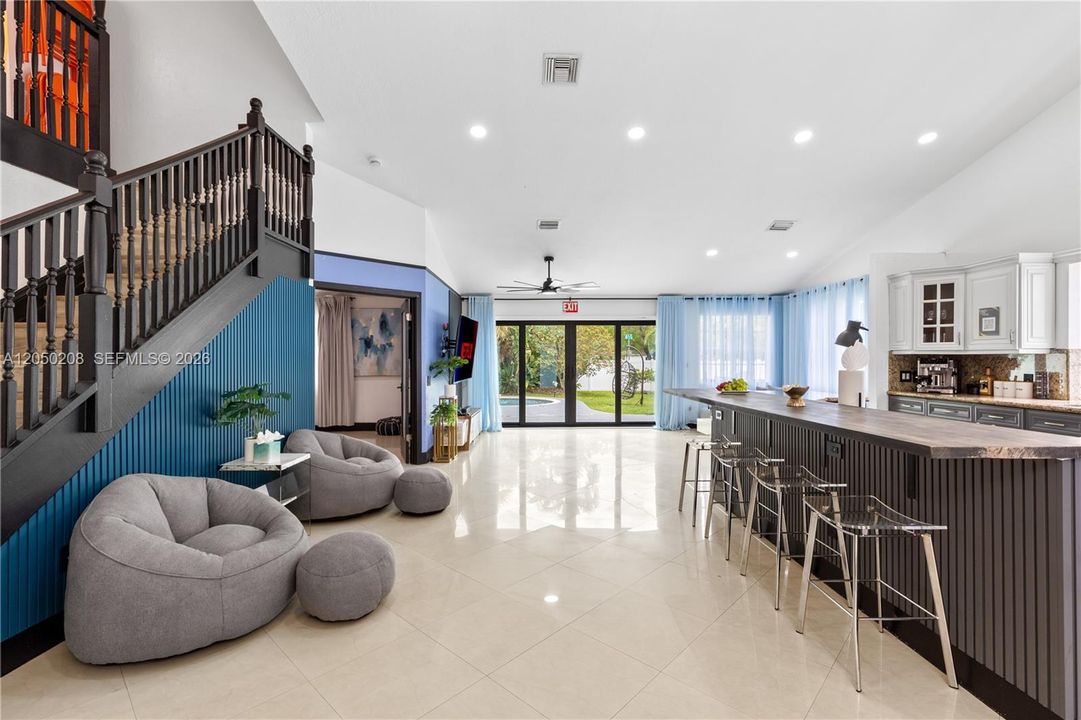 For Rent: $5,500 (4 beds, 2 baths, 2250 Square Feet)