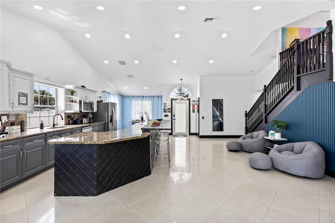 For Rent: $5,500 (4 beds, 2 baths, 2250 Square Feet)