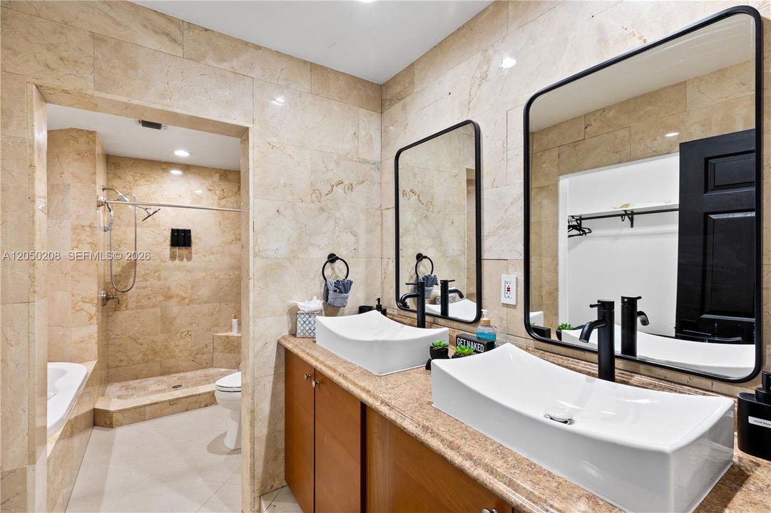 For Rent: $5,500 (4 beds, 2 baths, 2250 Square Feet)