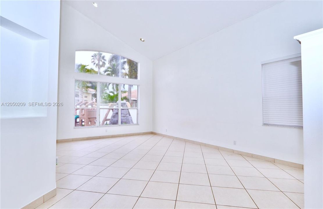 For Sale: $1,200,000 (5 beds, 3 baths, 2896 Square Feet)