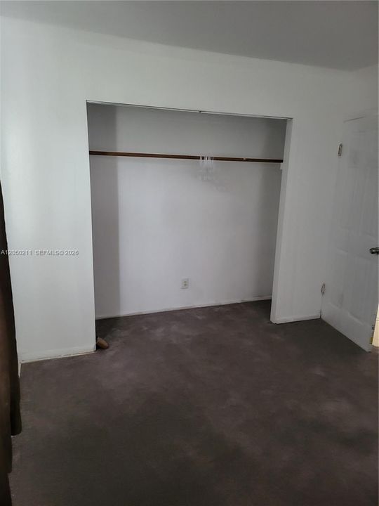 For Rent: $2,200 (2 beds, 1 baths, 1163 Square Feet)